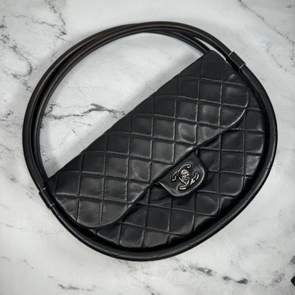 Chanel Hula Flap Bag Black Lambskin Hoop CC SHW Small Wind Power Silver Quilted - Picture 13 of 15